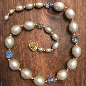 Iridescent Swarovski Faux Pearl Necklace Gold Rose